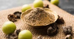 চুলের জন্য আমলকির উপকারিতা