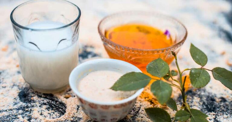দুধ দিয়ে ত্বকের যত্ন