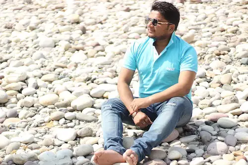 গ্রামের ছেলেদের পিক