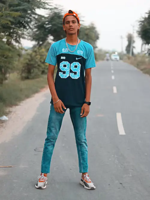 গ্রামের ছেলেদের পিক