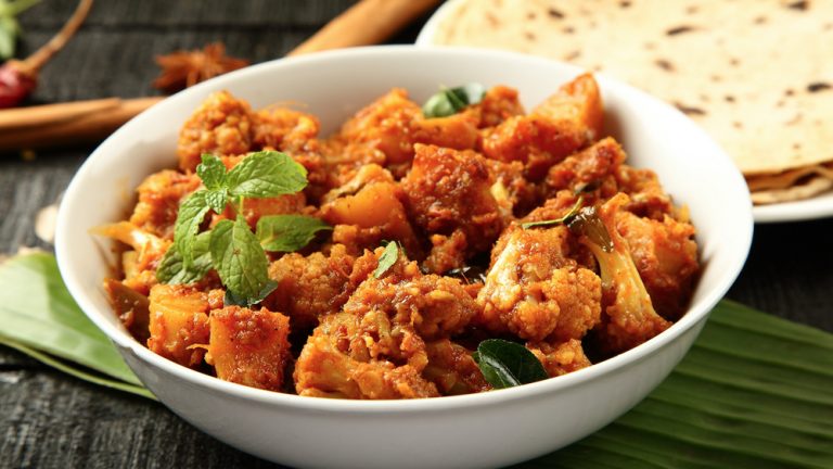 নিরামিষ আলু ফুলকপি রেসিপি